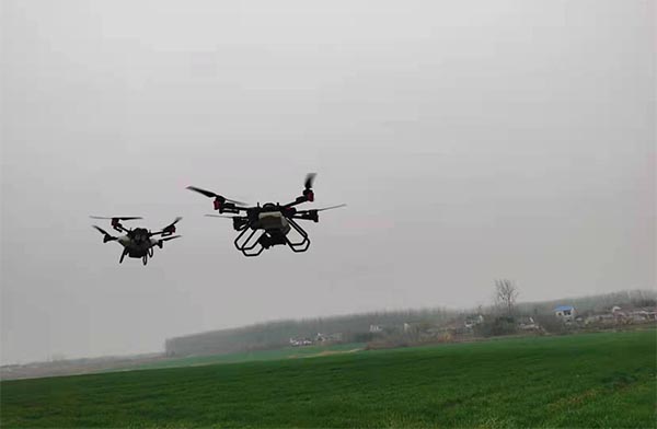 南京六合智能无人机为春耕“添翼”.jpg 南京六合智能无人机为春耕“添翼”.jpg