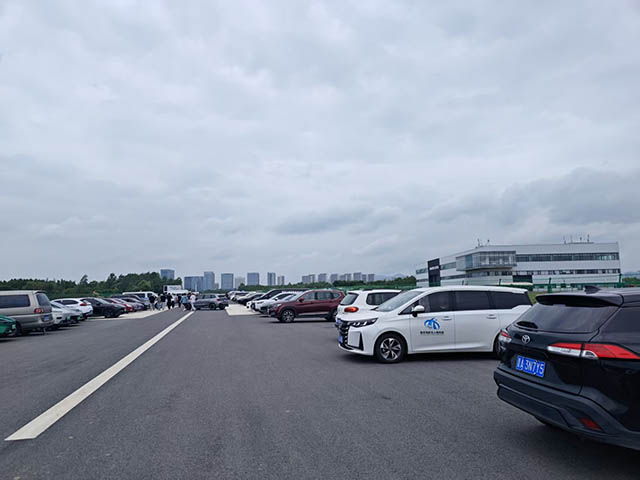 南京低空飞行综合基地园腾路跑道2.jpg 南京低空飞行综合基地园腾路跑道2.jpg
