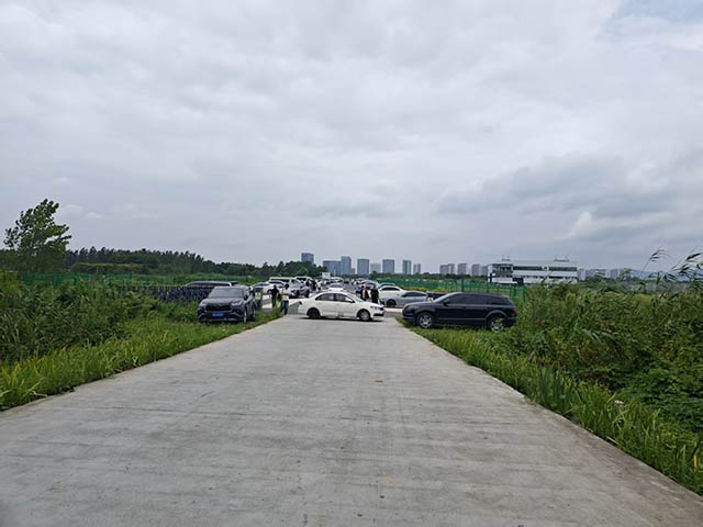 南京低空飞行综合基地园腾路跑道1.jpg 南京低空飞行综合基地园腾路跑道1.jpg